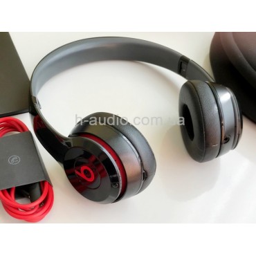 Беспроводные наушники Beats Solo2 wireless black-б/у
